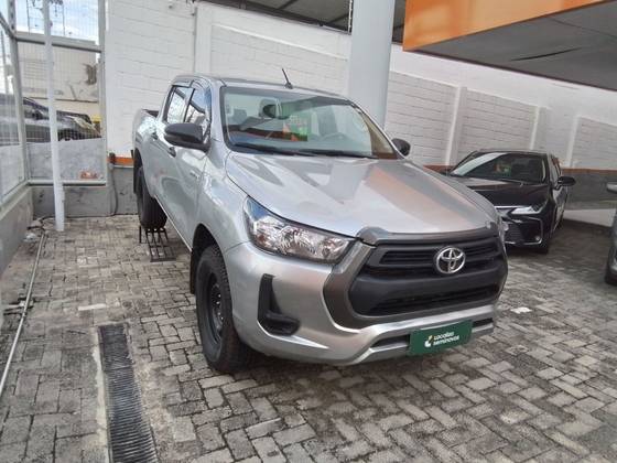 TOYOTA HILUX 2.8 D-4D TURBO DIESEL CHASSI 4X4 MANUAL